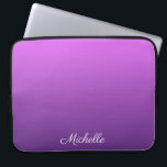 Gepersonaliseerde paarse ombre laptop sleeve<br><div class="desc">Gepersonaliseerde paarse ombre</div>