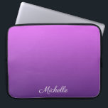 Gepersonaliseerde paarse ombre laptop sleeve<br><div class="desc">Gepersonaliseerde paarse ombre</div>