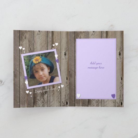 Gepersonaliseerde paarse rustieke verjaardagsfoto  kaart (Binnen)