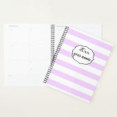 Gepersonaliseerde Paarse Stripes Planner Notitiebo (Display)