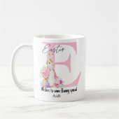 Gepersonaliseerde paashaas cadeau roze monogram koffiemok (Links)