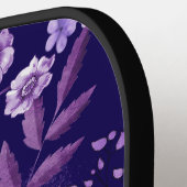 Gepersonaliseerde partij van paarse bloemen pickleball paddle (Links Detail)