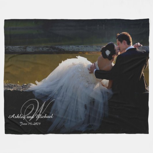 GEPERSONALISEERDE PAS GETROUWD KEEPSAKE Monogram F Fleece Deken (Voorkant (Horizontaal))