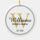 Gepersonaliseerde Pas getrouwd voor monogram Gold Keramisch Ornament (Achterkant)