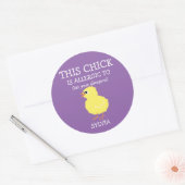Gepersonaliseerde Pasen Chick Allergie Alert Paars Ronde Sticker (Envelop)