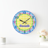 Gepersonaliseerde pastel geruite kinderklok met ci grote klok (Huis)