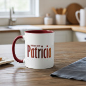 Gepersonaliseerde "Patricia" naam in rode, gele ti Mok