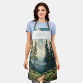 Gepersonaliseerde Pine Forest Path Design met naam Schort (Gedragen)