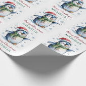 Gepersonaliseerde Pinguïn in Santa Hat Kerstmis Cadeaupapier (Hoek)