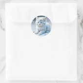 Gepersonaliseerde pluizige witte kitten in sneeuw ronde sticker (Tas)