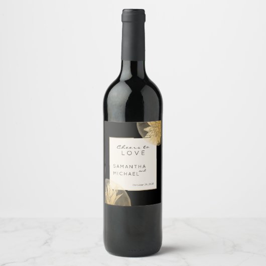 Gepersonaliseerde Proost op Liefde Zwart Goud Brui Wijn Etiket (Voorkant)