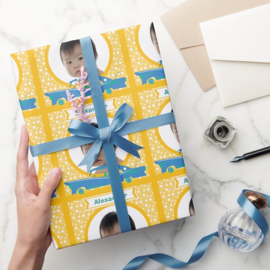 Gepersonaliseerde Race Car Baby Foto Wrapping Papi Cadeaupapier (Geschenken)