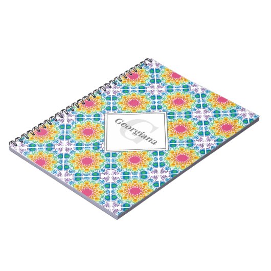 Gepersonaliseerde Rainbow Floral Mandala Diamond T Notitieboek (Linkerzijde)