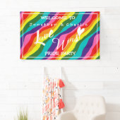 Gepersonaliseerde Rainbow Love Wins Party Spandoek (Insitu)