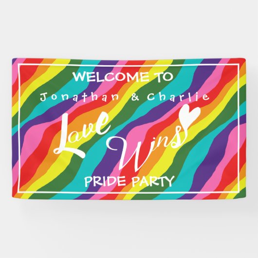 Gepersonaliseerde Rainbow Love Wins Party Spandoek (Horizontaal)