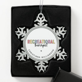 Gepersonaliseerde recreatieve therapeut tin sneeuwvlok ornament
