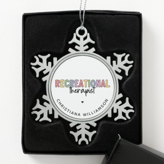 Gepersonaliseerde recreatieve therapeut tin sneeuwvlok ornament (Kistje)