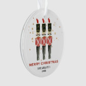 Gepersonaliseerde Red & Gold Notenkraker Vrolijk K Ornament (voorkant)