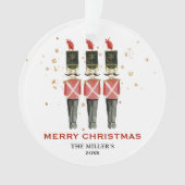 Gepersonaliseerde Red & Gold Notenkraker Vrolijk K Ornament (voorkant)