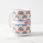 Gepersonaliseerde regenbogen en bloemen koffiemok (Voorkant links)