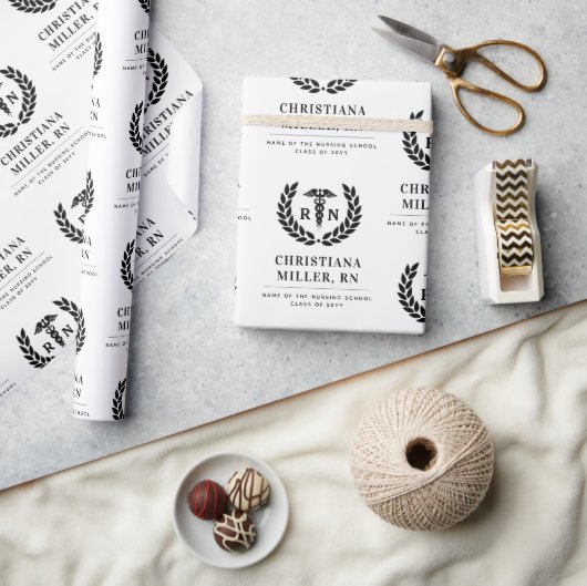 Gepersonaliseerde RN Nursing School Afstuderen Ele Cadeaupapier (Crafts)