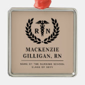 Gepersonaliseerde RN Nursing School Afstuderen Ele Metalen Ornament (Voorkant)