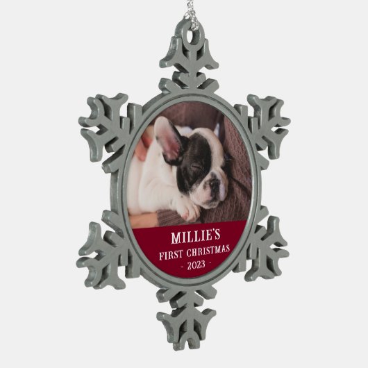 Gepersonaliseerde rode eerste kerst puppy foto tin sneeuwvlok ornament (Links)