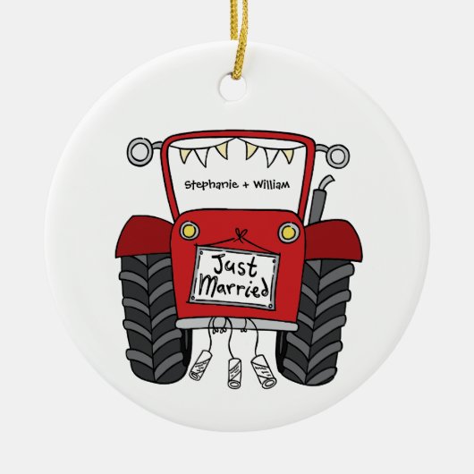 Gepersonaliseerde rode tractor land bruiloft cadea keramisch ornament (Voorkant)