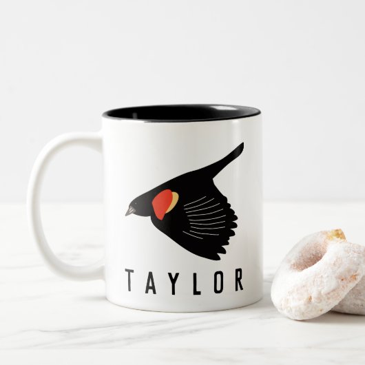 Gepersonaliseerde Rode-Winged Blackbird in vlucht Tweekleurige Koffiemok (Met donut)