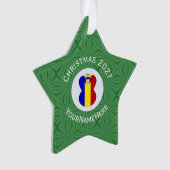 Gepersonaliseerde Roemeense engel kerst vlag Ornament (voorkant)