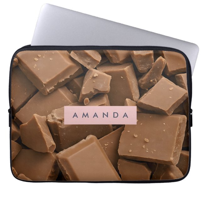 Gepersonaliseerde romige melkchocolade stukjes laptop sleeve (Voorkant)