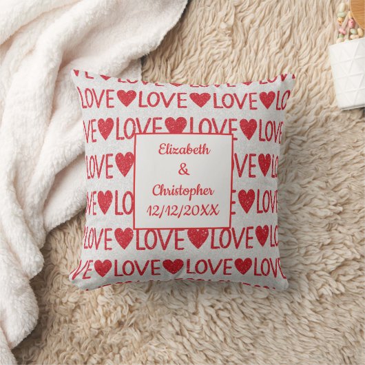 Gepersonaliseerde Rood Witte Liefdeshartjes Trouwd Kussen (Deken)