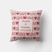 Gepersonaliseerde Rood Witte Liefdeshartjes Trouwd Kussen (Achterkant)