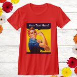 Gepersonaliseerde Rosie de Riveter  WW2 Douane T-shirt<br><div class="desc">Gepersonaliseerde Rosie de Riveter  WW2  rood shirt! U kunt dit feministische model aanpassen! Norman Rockwell's schilderij van Rosie de Riveter is een populair  Amerikaans kunstwerk. Dit WW2 feministische afbeelding zal een groot cadeau voor haar maken. We kunnen het!</div>