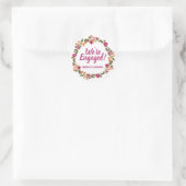 Gepersonaliseerde Roze Bloemen Verlovingen Envelop Ronde Sticker (Tas)