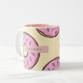 Gepersonaliseerde Roze Donut Tweekleurige Koffiemok (Voorkant links)