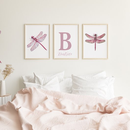 Gepersonaliseerde roze Dragonfly Nursery Print Set