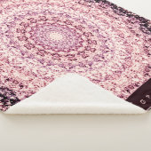 Gepersonaliseerde roze en Bourgondische stenen Man Sherpa Deken (3/4)