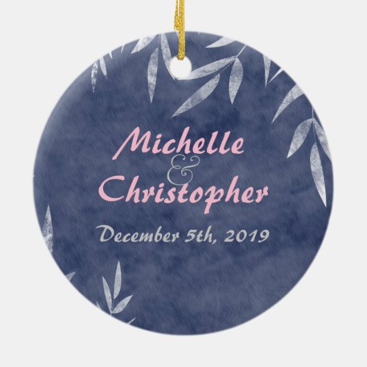 Gepersonaliseerde roze flamingo paar tropische str keramisch ornament (Achterkant)