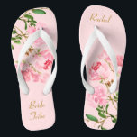 Gepersonaliseerde roze Floral Wedding Bride Tribe  Teenslippers<br><div class="desc">Deze gepersonaliseerde teenslippers zijn voorzien van een elegant esthetisch ontwerp van roze pony-bloemen die waterverf maken. De mooie teenslippers zijn een gedenkwaardig geschenk voor de leden van de trouwpartij: bruid, bruidsmeisje, bruidsmoeder, eerwraak... Ze zullen een stijlvolle dosis glam toevoegen aan je trouwdag, een vrijgezellenfeest of een andere viering. ♥ pas...</div>