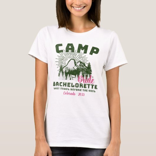 Gepersonaliseerde Roze Groen Camp Bachelorette Bru T-shirt (Voorkant)