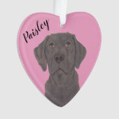 Gepersonaliseerde Roze Hart Chocolade Labrador Ornament (voorkant)