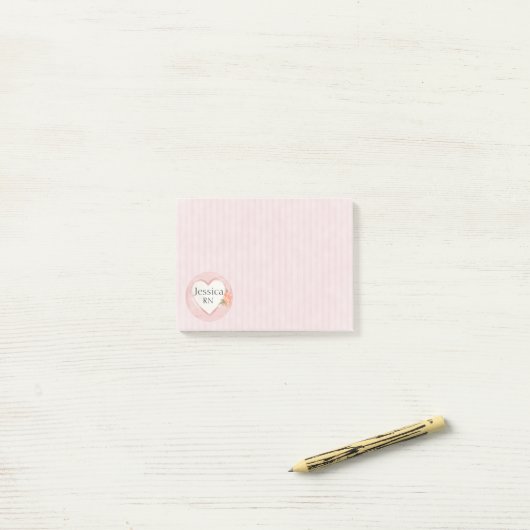 Gepersonaliseerde Roze Hart & Roos Verpleegster, R Post-it® Notes (Op bureau)