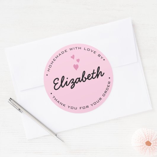 Gepersonaliseerde roze harten Zelfgemaakt met lief Ronde Sticker (Envelop)