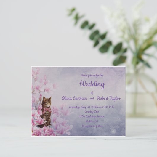 Gepersonaliseerde roze magnolia en kattenbruiloft briefkaart (Staand voorkant)