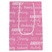 Gepersonaliseerde Roze Meisjes Naam Collage Leuke  Medium Cadeauzakje (Achterkant)