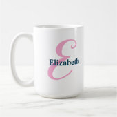 Gepersonaliseerde roze monogram letter E Aangepast Koffiemok (Links)