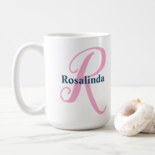 Gepersonaliseerde Roze Monogram Letter R Aangepast Koffiemok (Met donut)