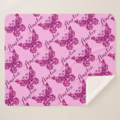 Gepersonaliseerde roze naam vlinder patroon deken (Voorkant (horizontaal))