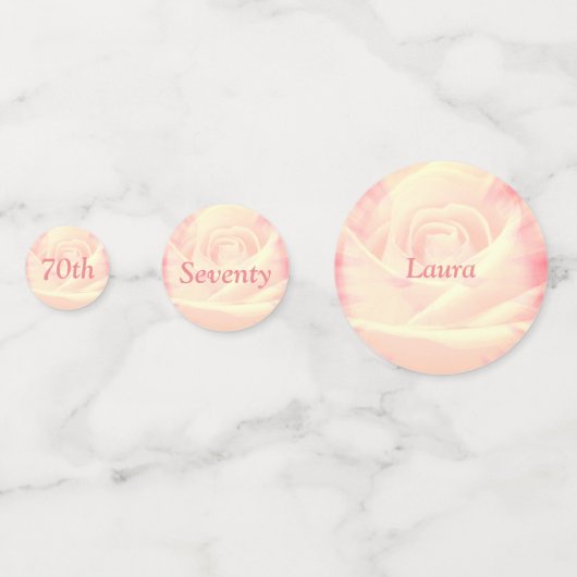 Gepersonaliseerde roze rozen 70e verjaardag confetti (Voorkanten)